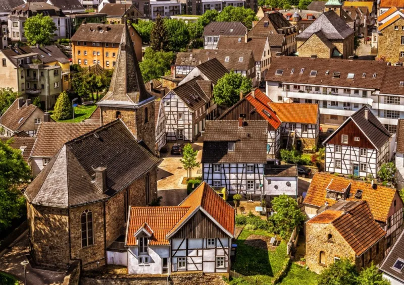 Bluebird Puzzle - Old Village - 1000 Piece Puzzle Fashion