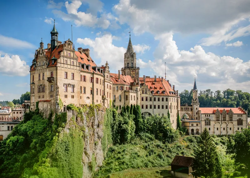 Ravensburger - Beautiful Castles - Germany - 1000 Piece Jigsaw Puzzle Discount