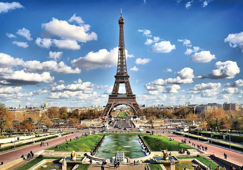 Cheatwell Games World's Smallest Puzzles - Eiffel Tower - 1000 Piece Jigsaw Puzzle Online